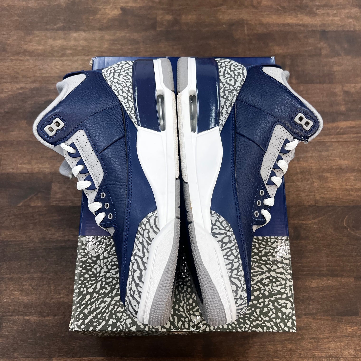 Georgetown Jordan 3 Retro (USED)