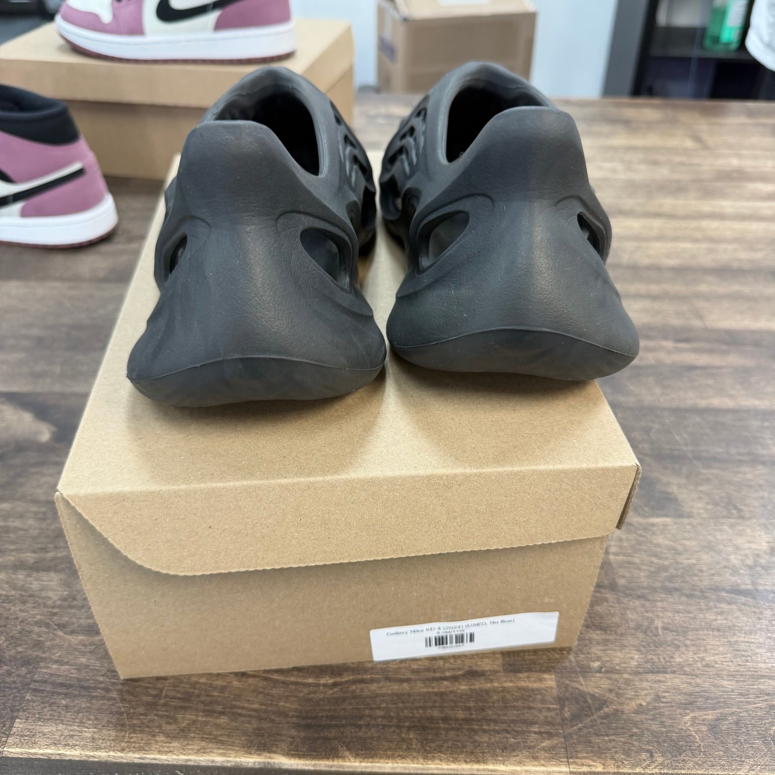 Onyx Foam RNNR (USED, No Box)