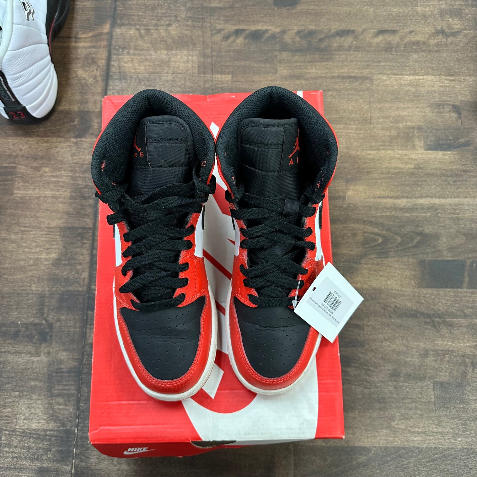 Rare Air Max Orange Jordan 1 Retro High (GS) (USED, Replacement Box)