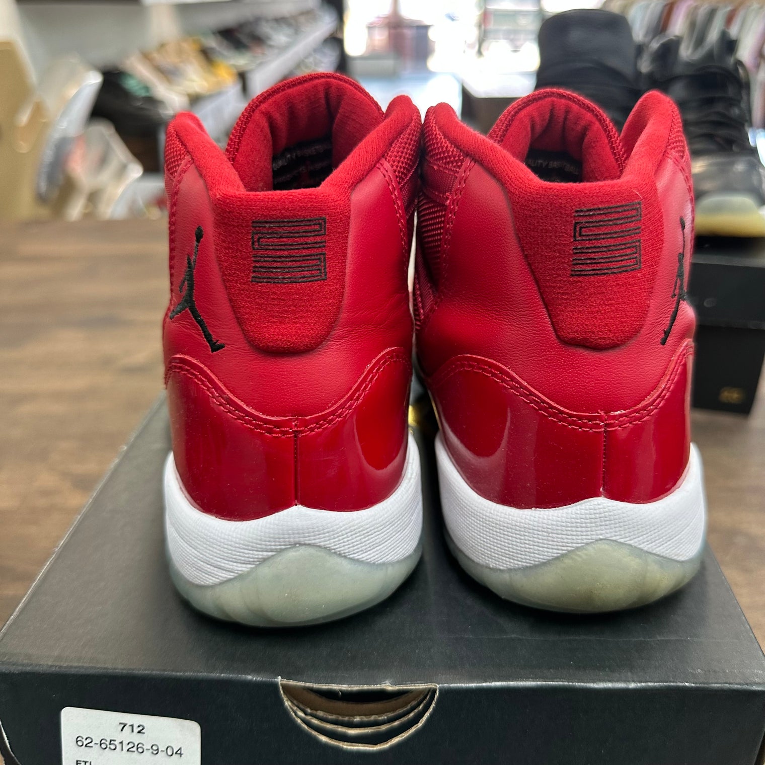 Win like 96 Jordan 11 (GS) (USED)