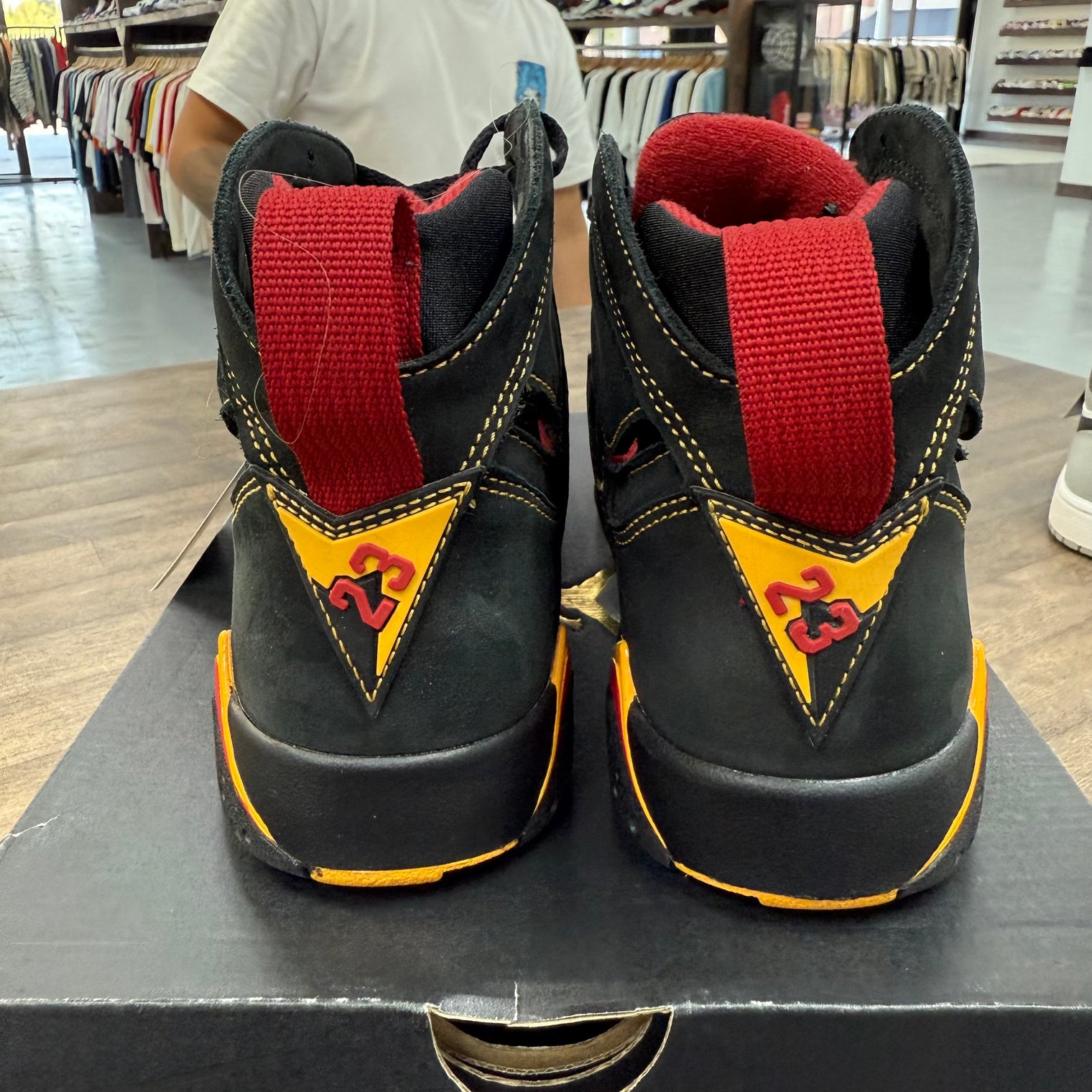Citrus Jordan 7 Retro (GS) (USED)