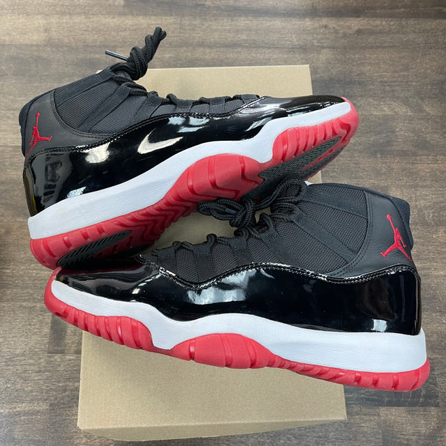 Bred Jordan 11 (2019) (USED,No  Box)