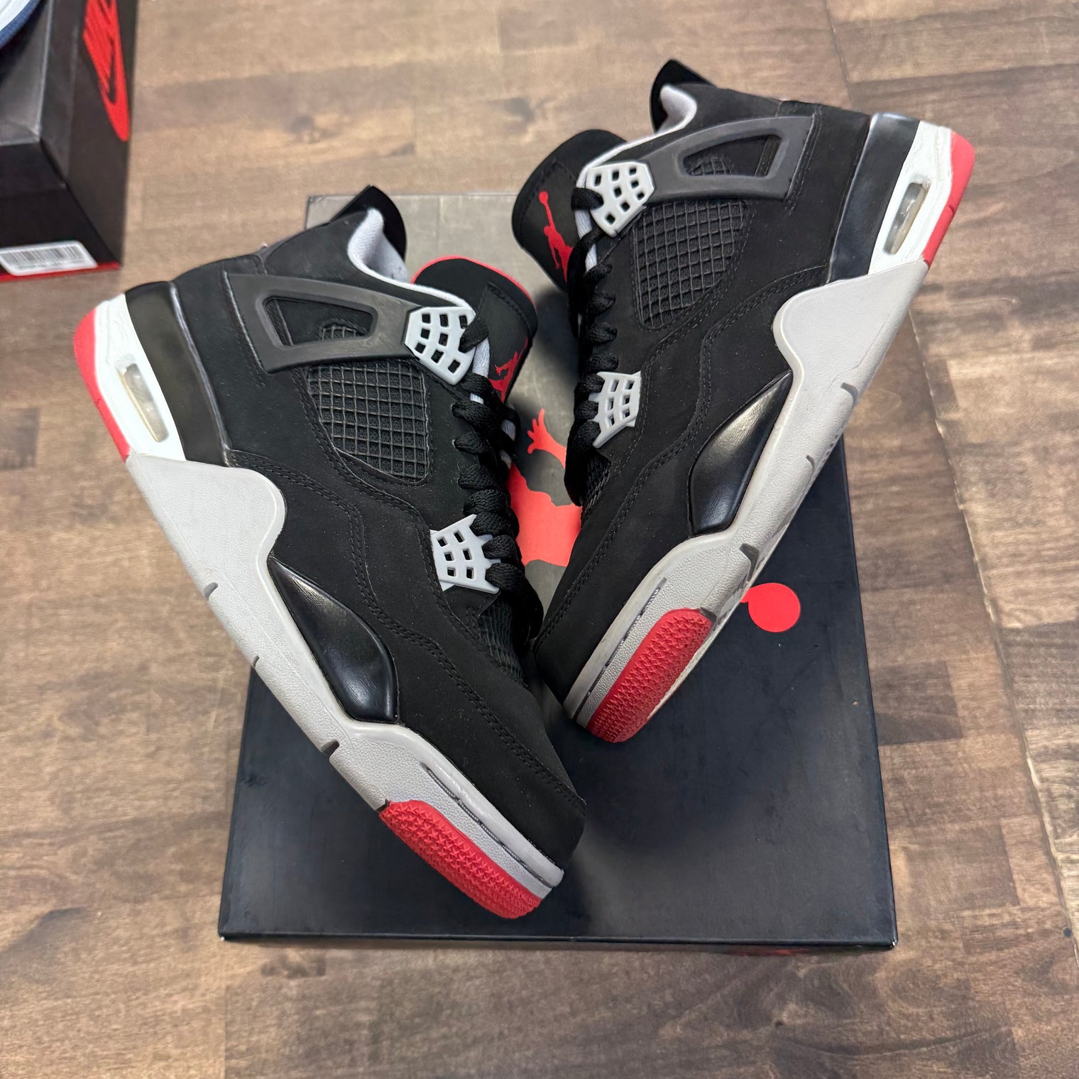 Bred Jordan 4 2019 (USED)