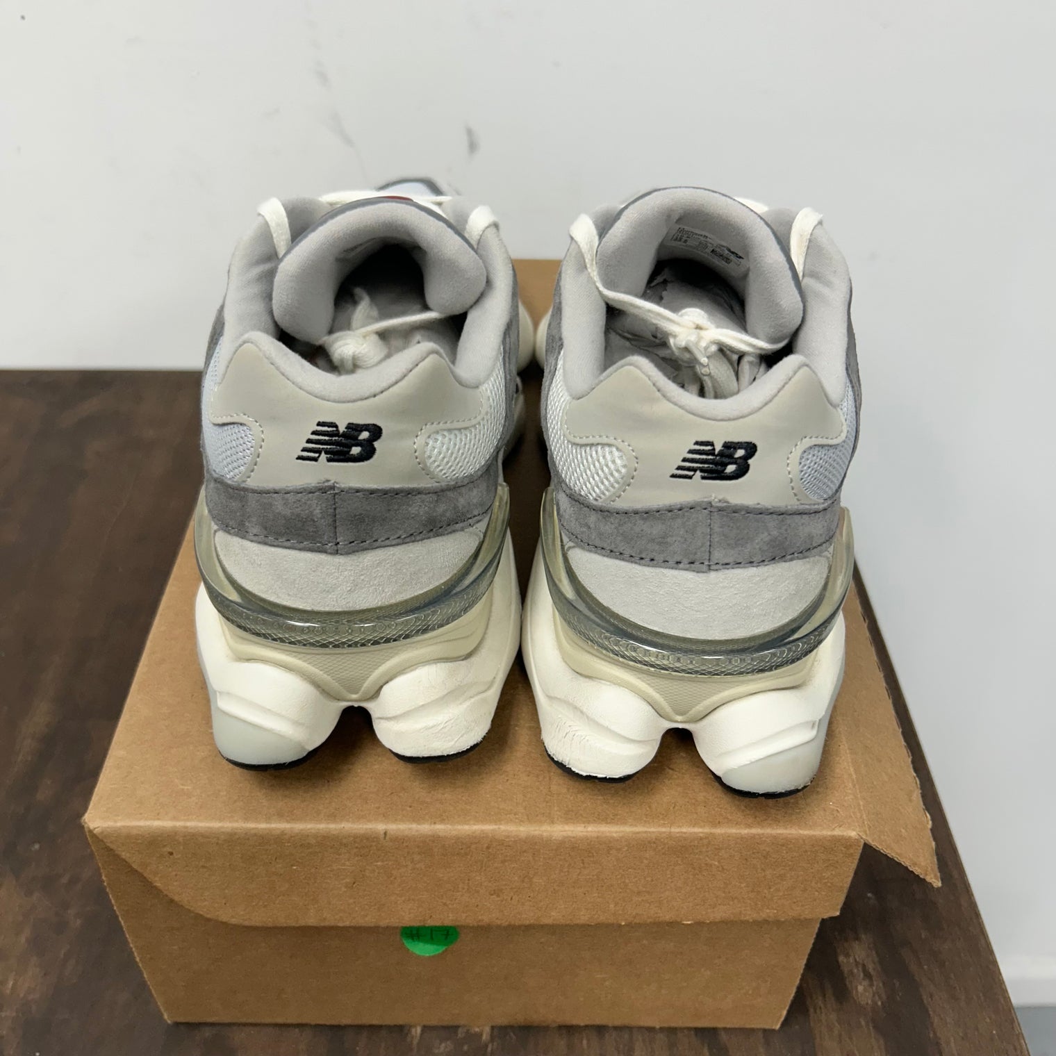 Rain Cloud Grey New Balance 9060 (USED,No Box)