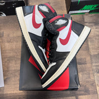 Black Gym Red Jordan 1 Retro High (USED)