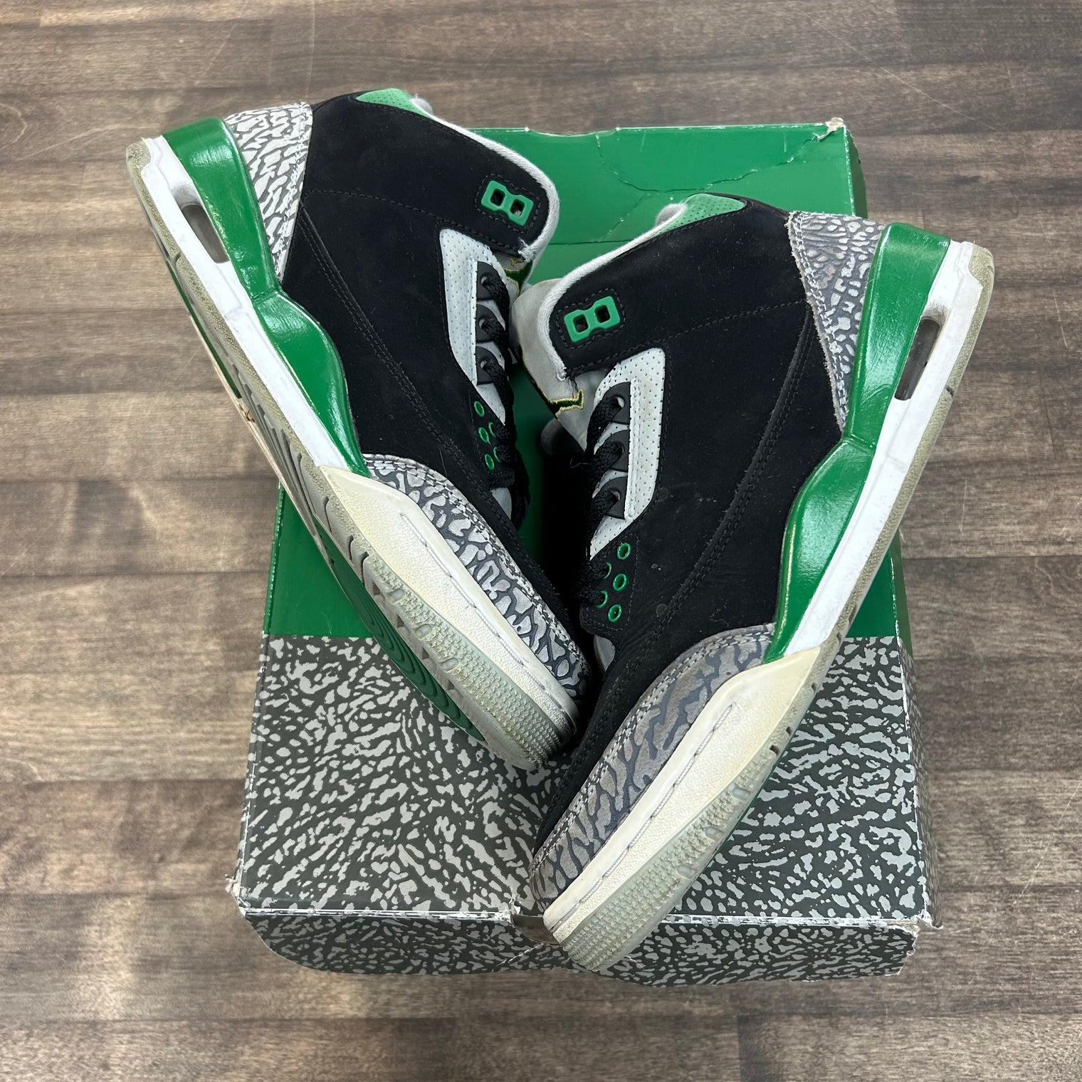 Pine Green Jordan 3 Retro (USED)