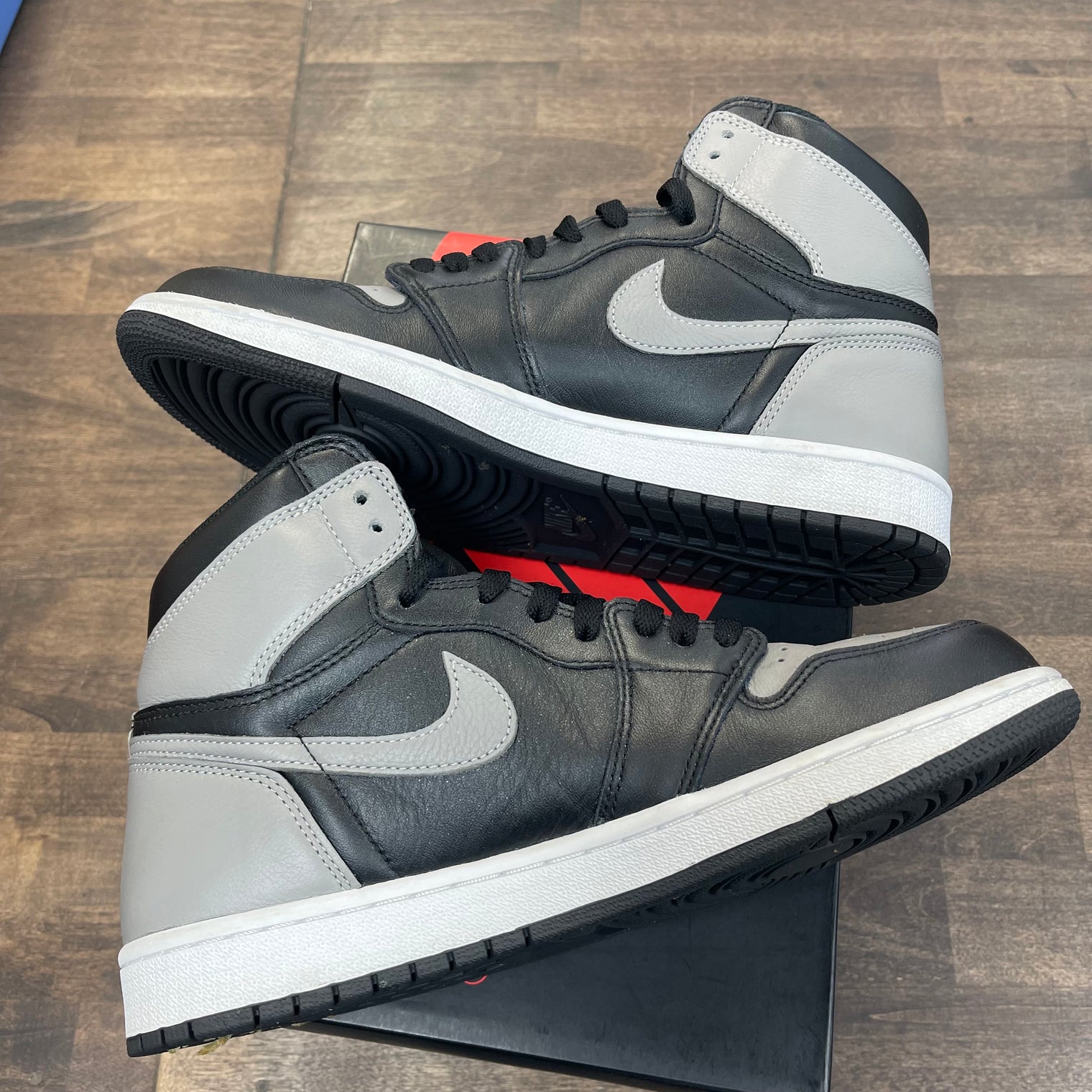 Shadow Jordan 1 High (2017) (USED)
