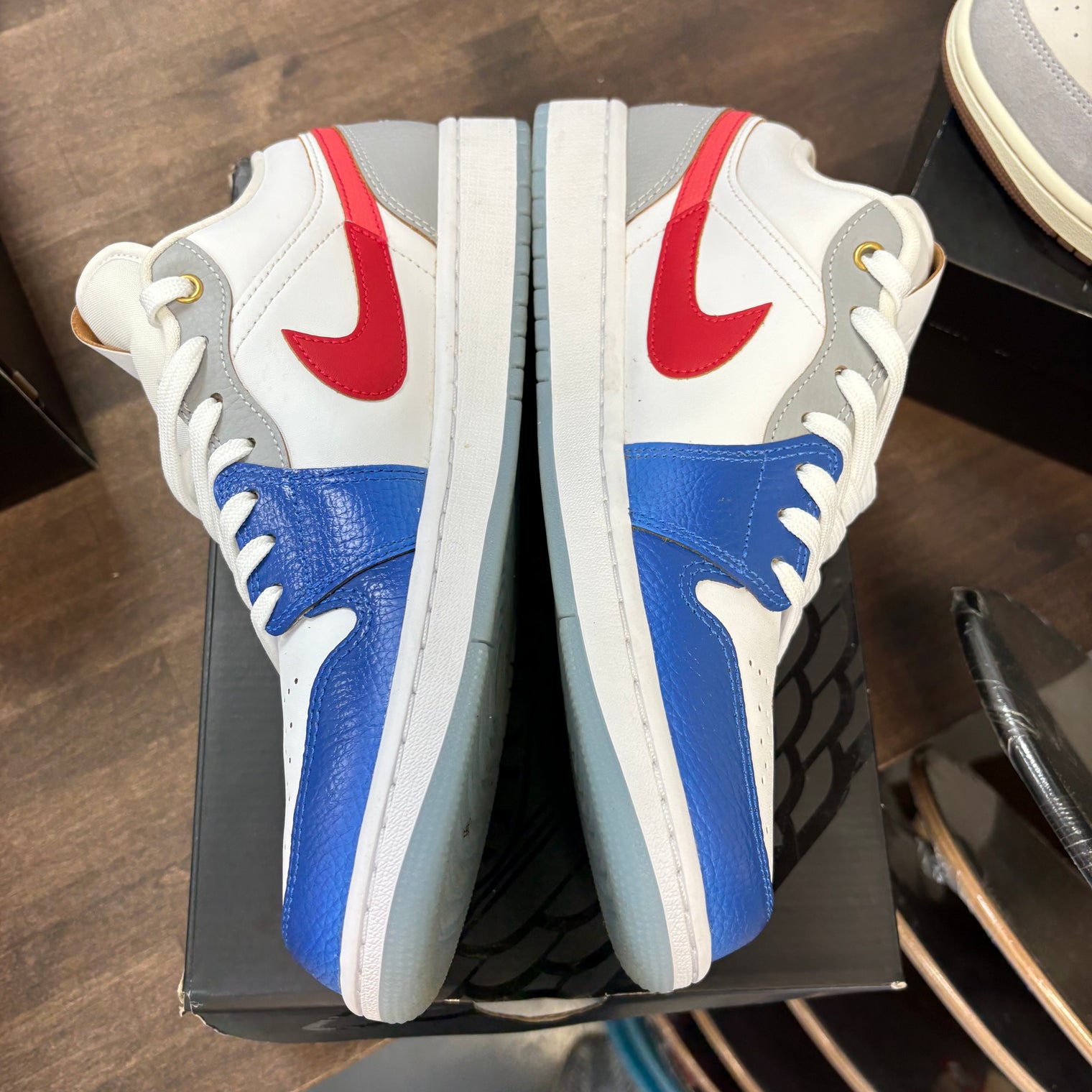 Philippines Jordan 1 Low SE (USED)