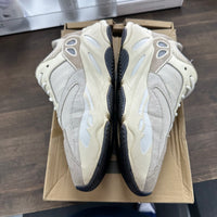 Analog Yeezy 700 (USED,No Box)