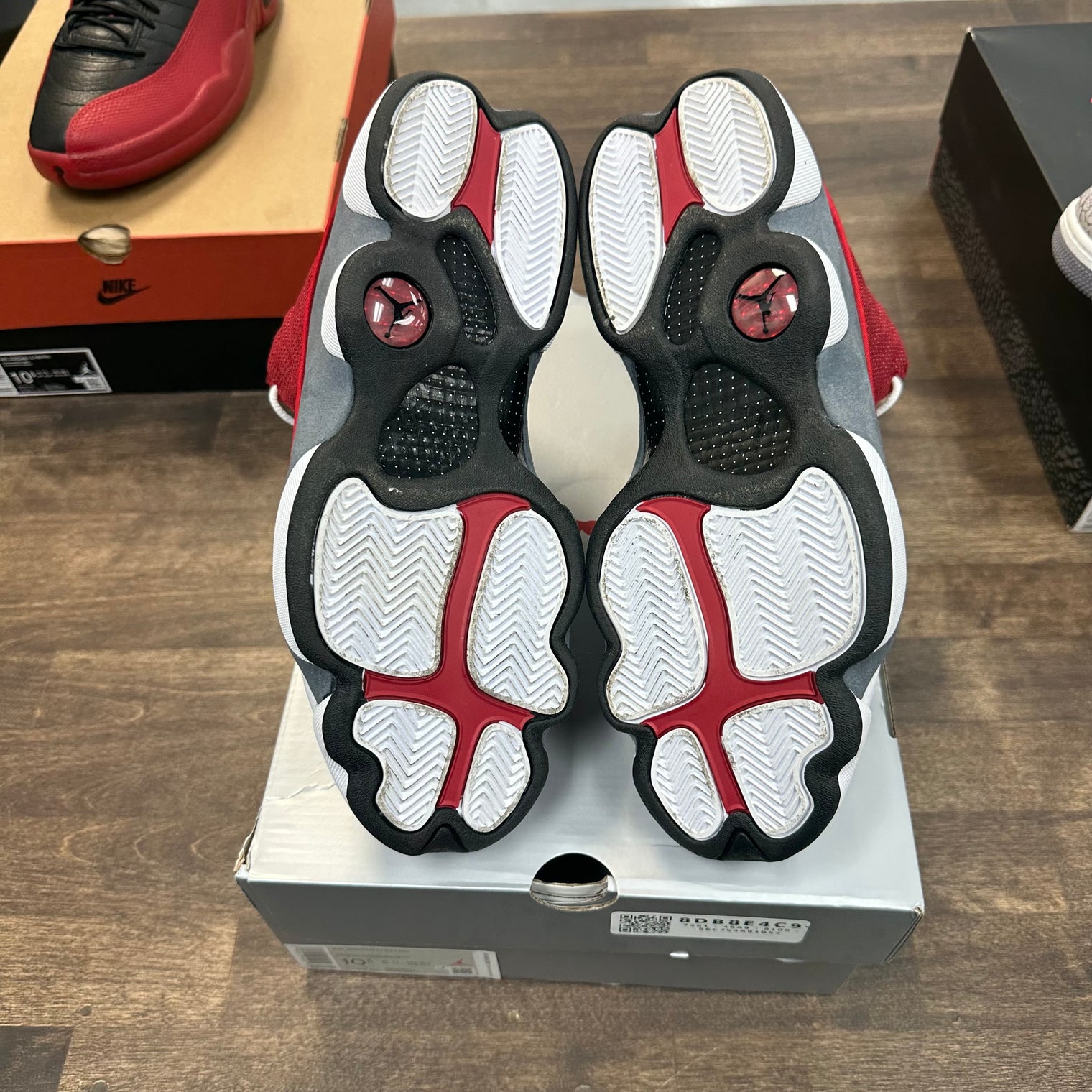 Red Flint Jordan 13 (USED)