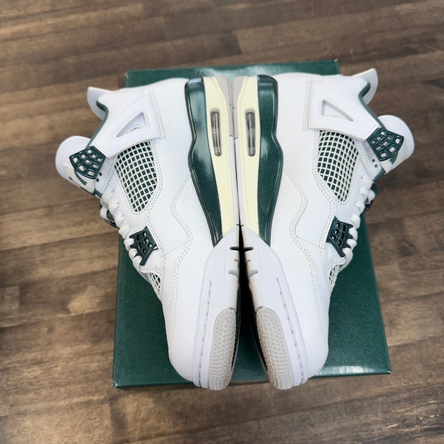Oxidized Green Jordan 4 Retro (USED)