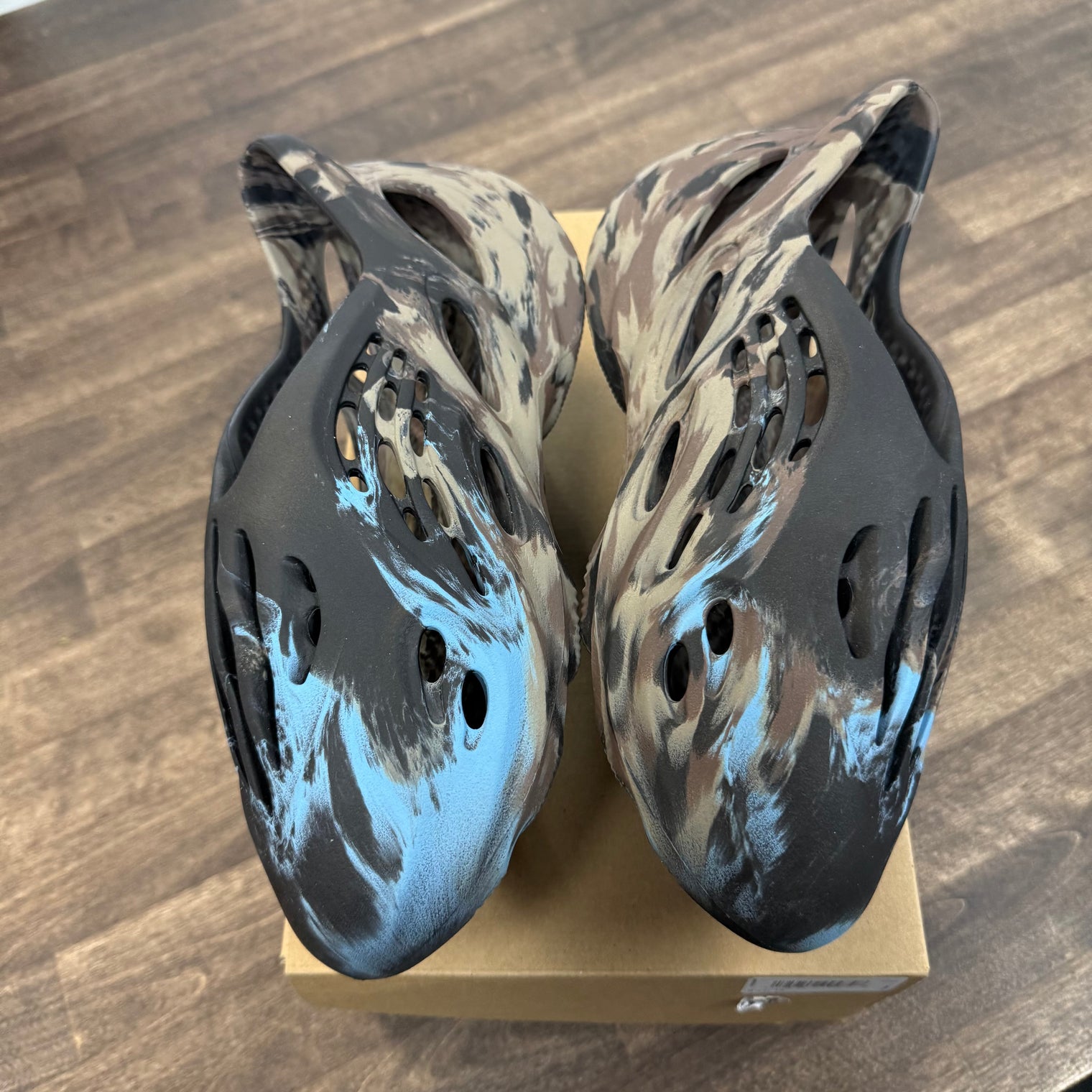 MX Cinder Yeezy Foam RNNR (USED)