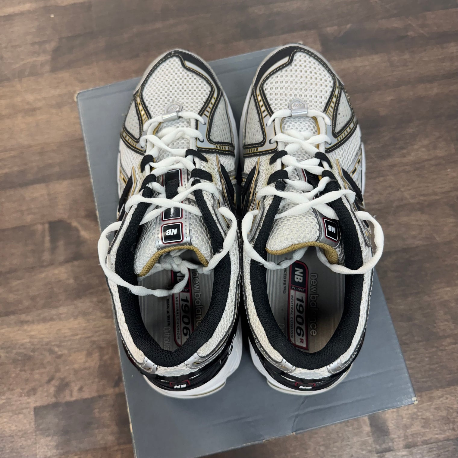 New Balance 1906R White Metallic Gold (USED)
