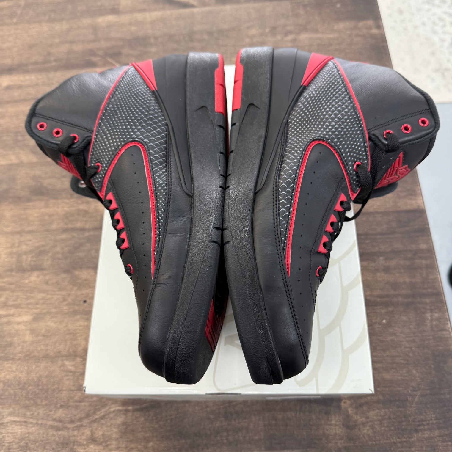 Alternate 87 Jordan 2 Retro (2016) (USED, Replacement Box)