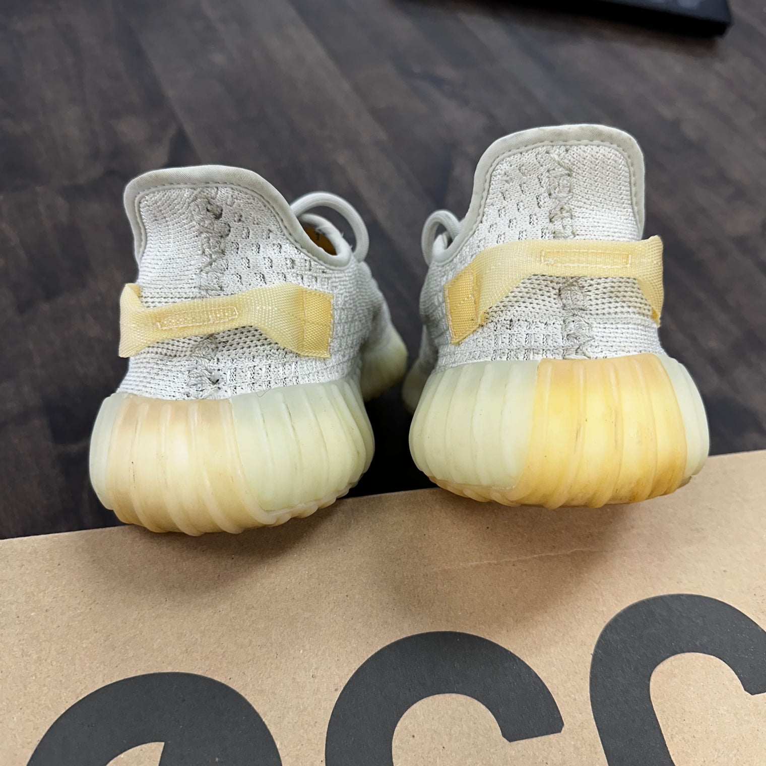 Light Yeezy 350 (USED)