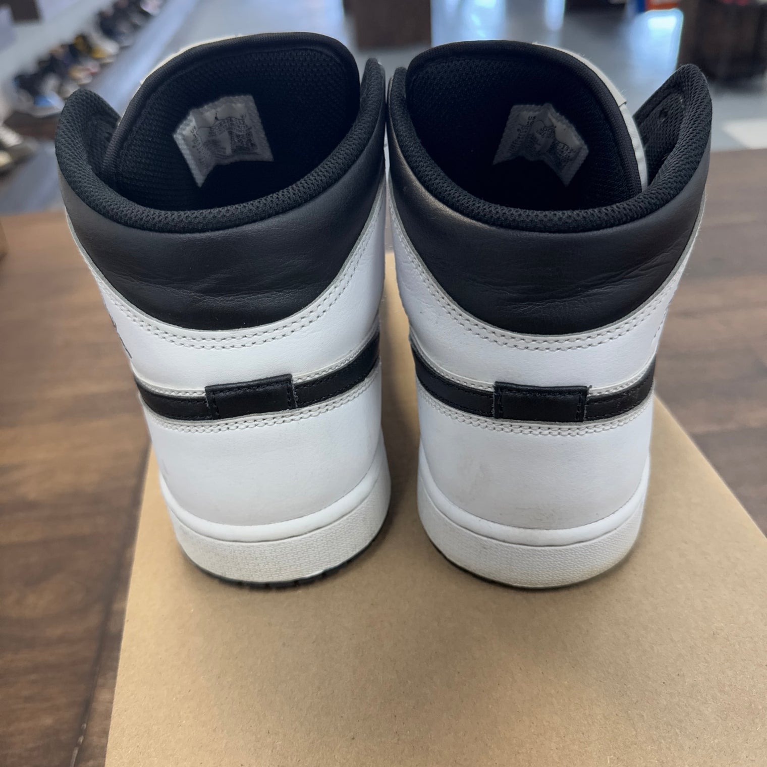 White Black Jordan 1 Mid (USED, No Box)