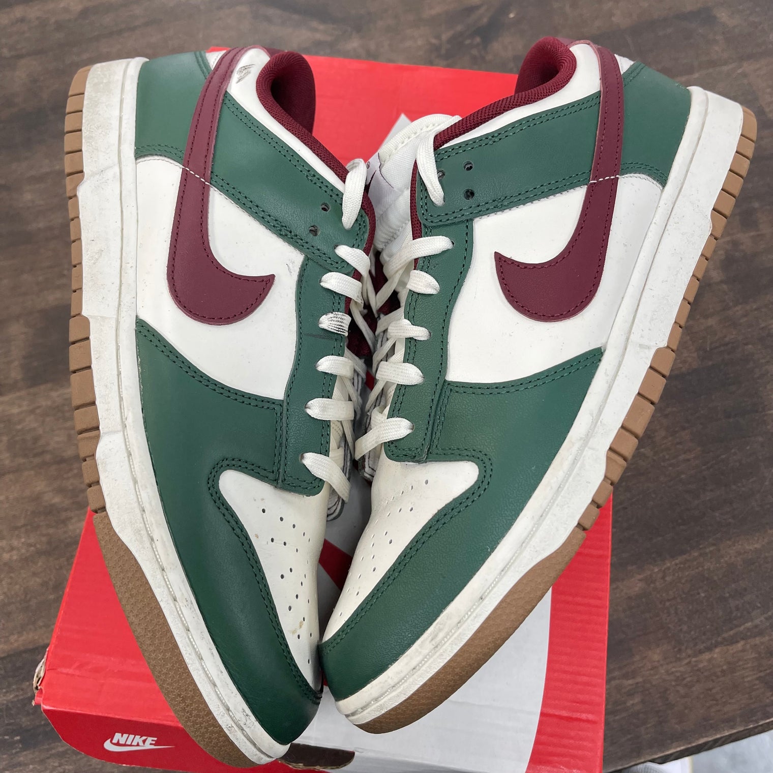 Gorge Green Dunk Low (USED)