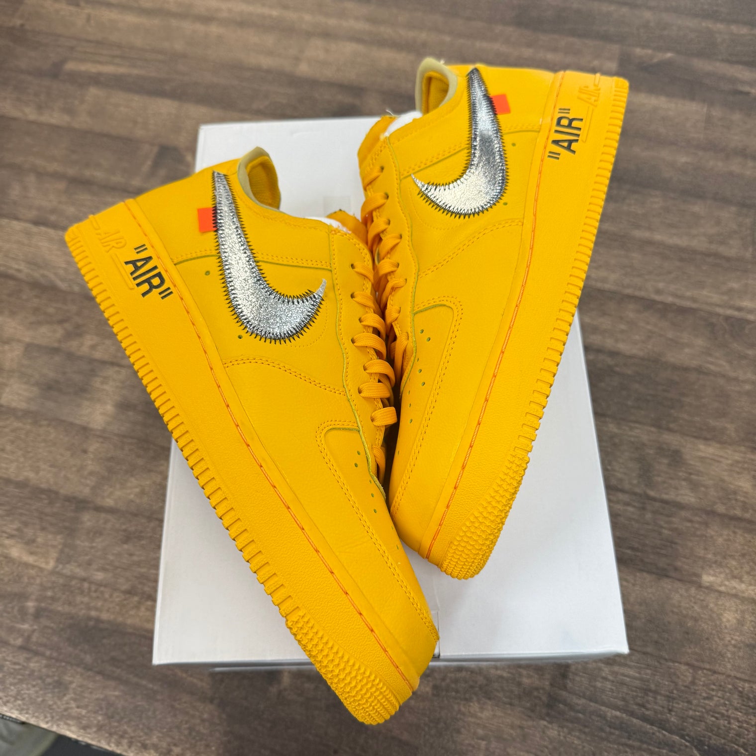 Off-White ICA University Gold Air Force 1 Low (USED)