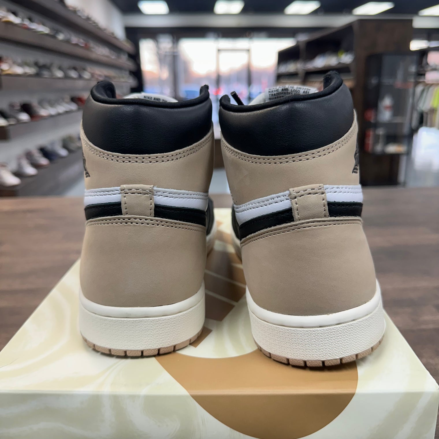 Latte Jordan 1 High (W) (USED)