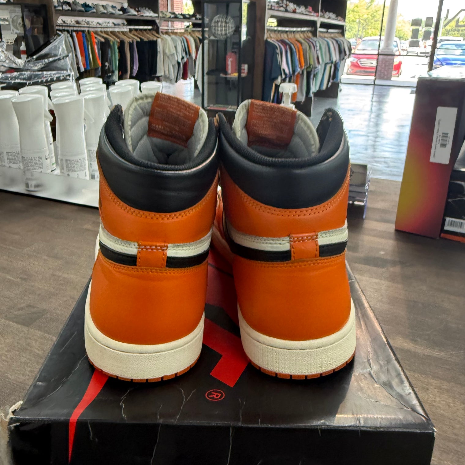 Reverse Shattered Backboard Jordan 1 High (USED)