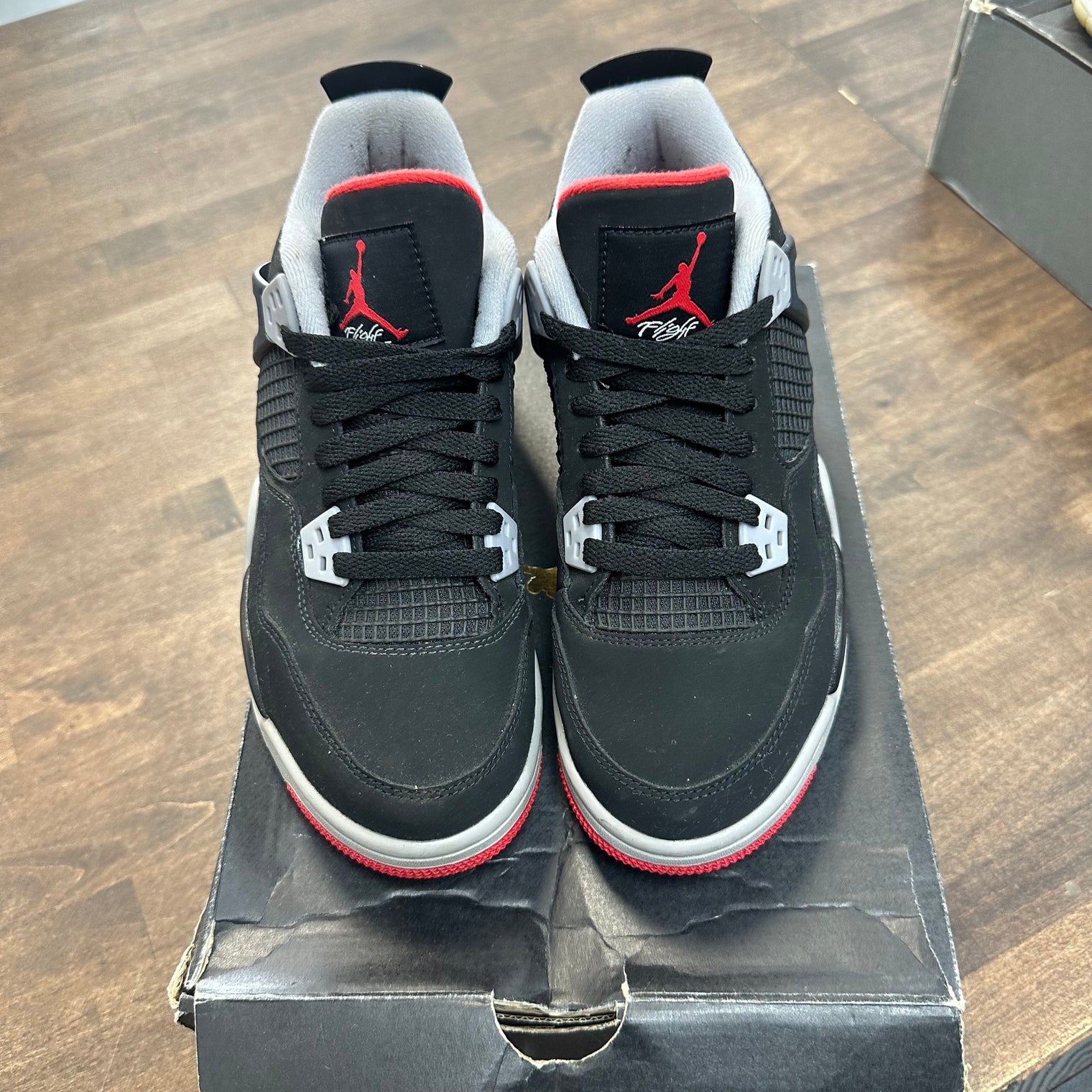 Bred Jordan 4 (2019) (USED)