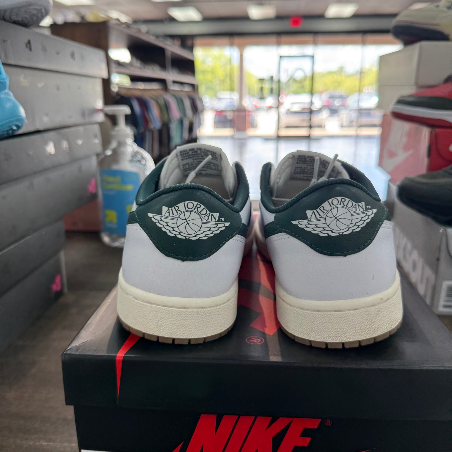 Oxidized Green Jordan 1 Low (W) (USED)
