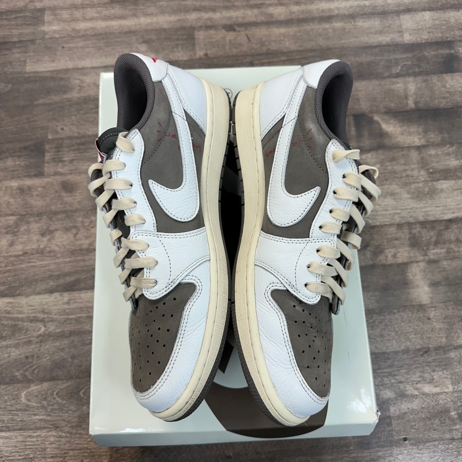 Jordan 1 Retro Low OG SP Travis Scott Reverse Mocha (US 11) (USED)
