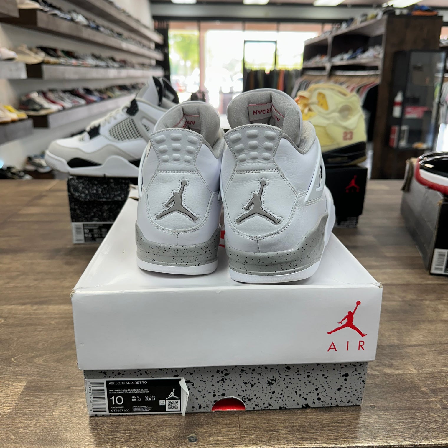 Oreo Jordan 4 Retro (USED)