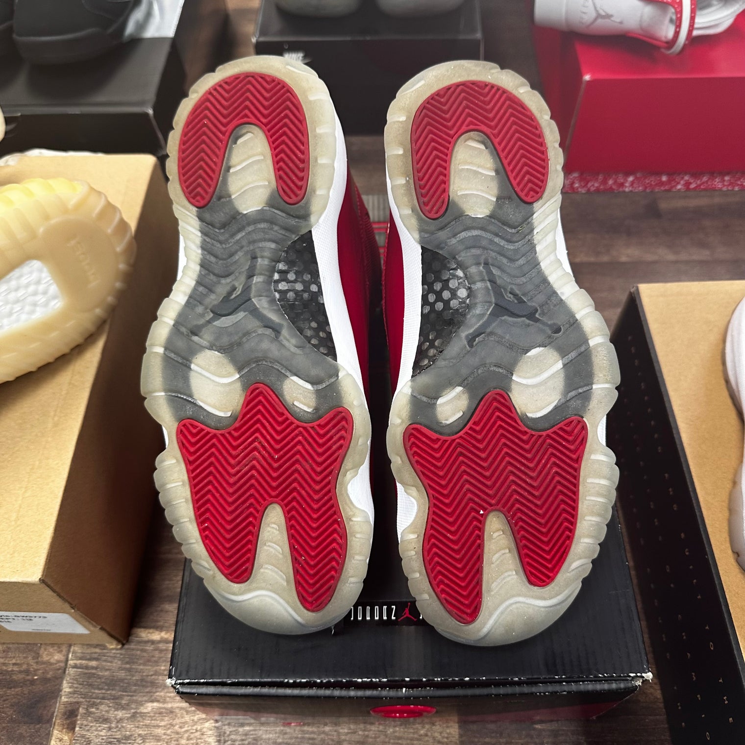 Win like 96 Jordan 11 (USED)