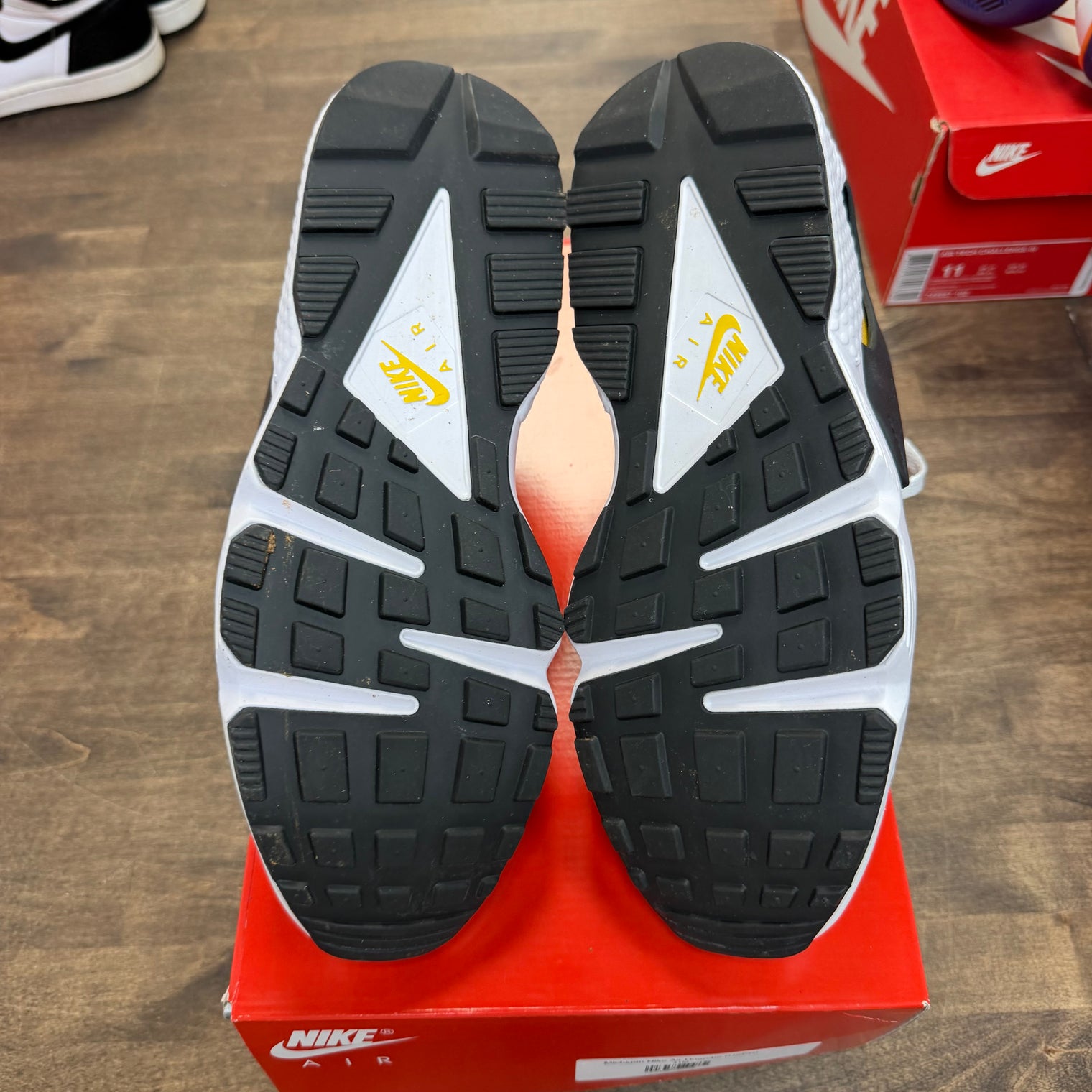 Michigan Nike Air Huarche (USED)