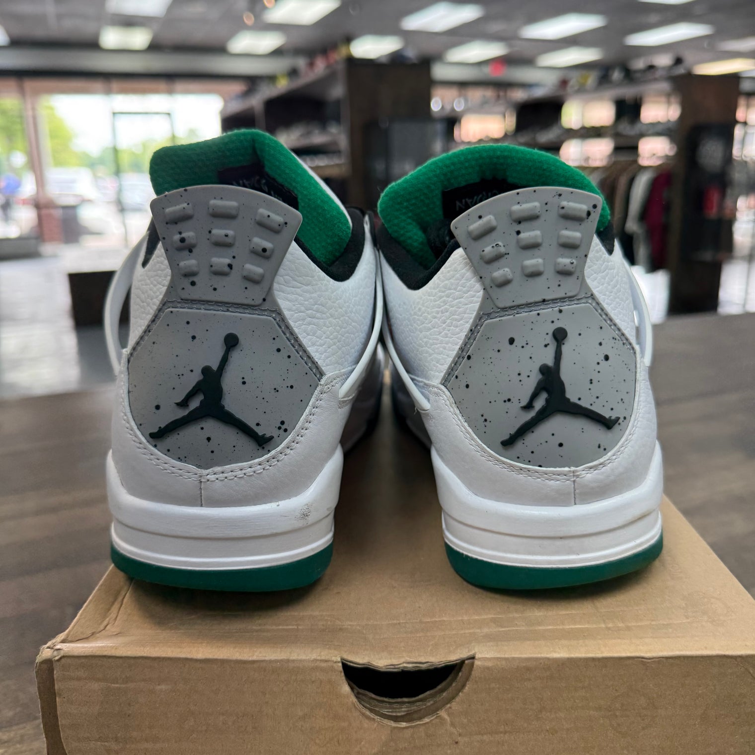 (W) Lucid Green Rasta Jordan 4 (USED,No Box)