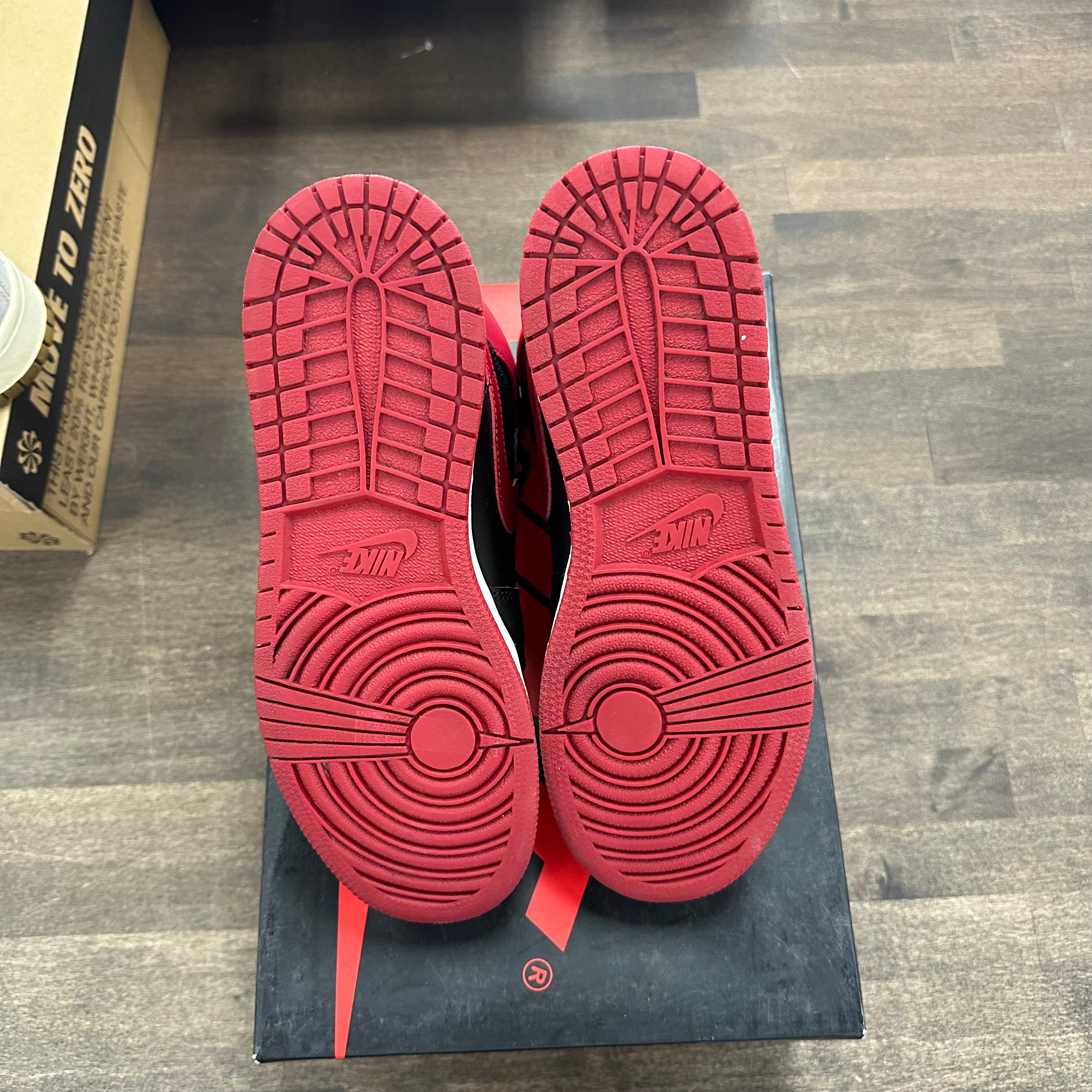 Jordan 1 Retro Bred (2013) (GS) Size 5.5Y (Pre-Owned)