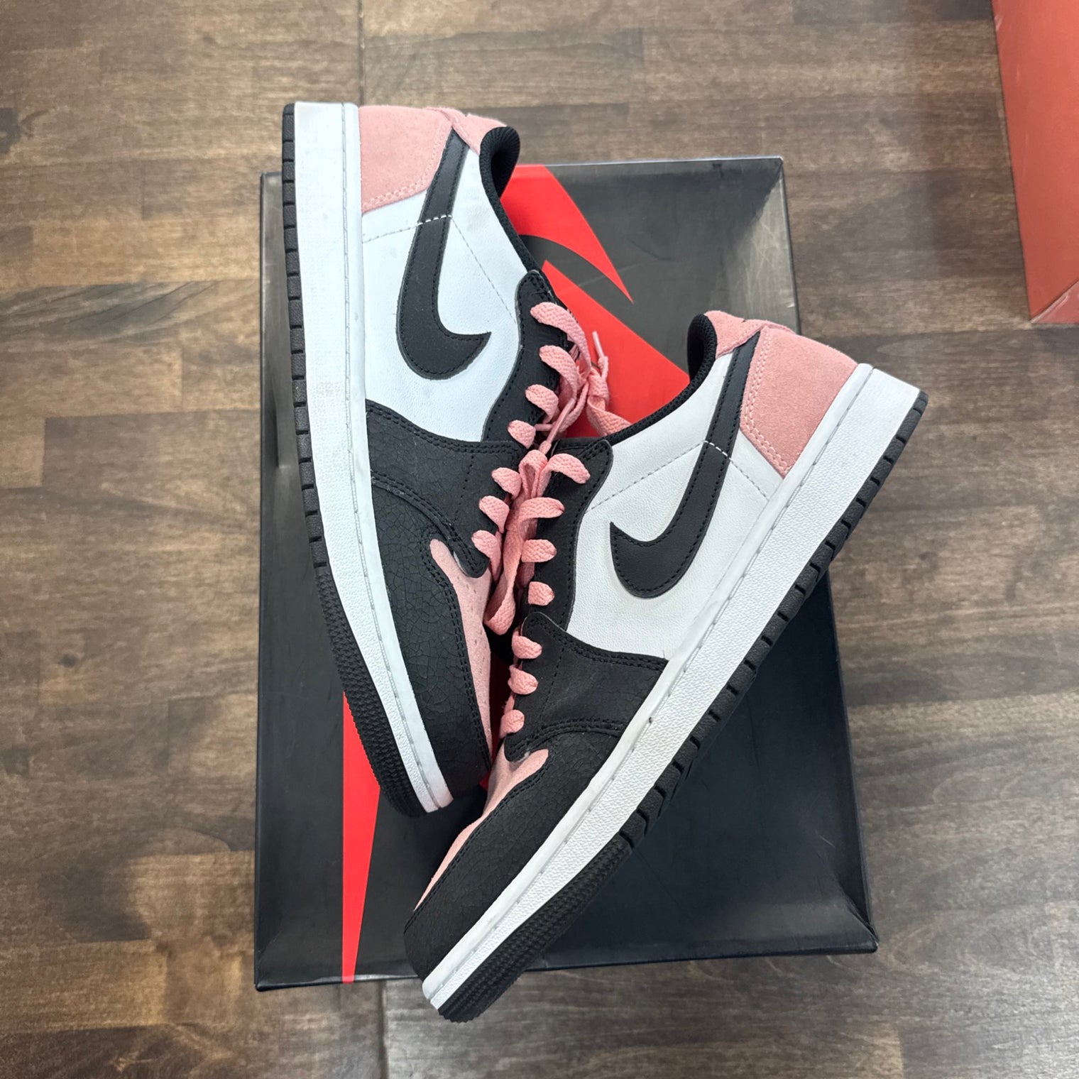 Bleached Coral Jordan 1 Low (USED)