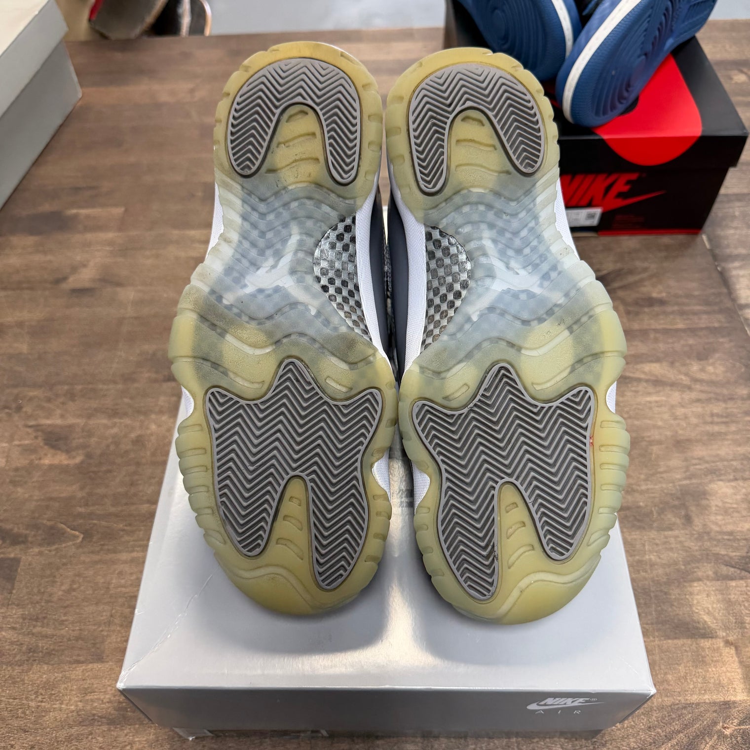 Cool Grey Jordan 11 Retro (2021) (USED)