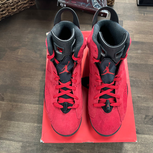 Toro Bravo Jordan 6 Retro (USED)