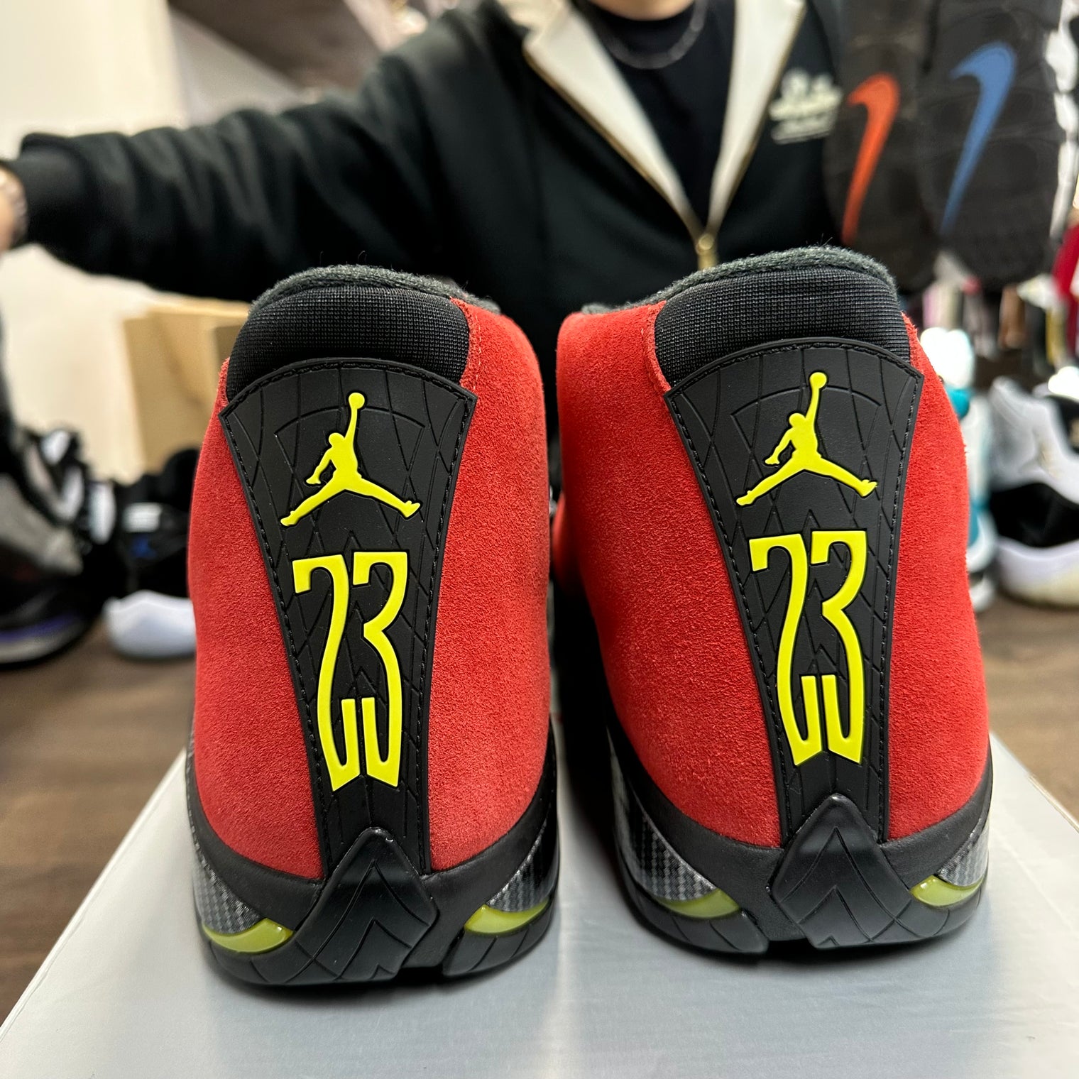 Ferrari Jordan 14 Retro (USED)