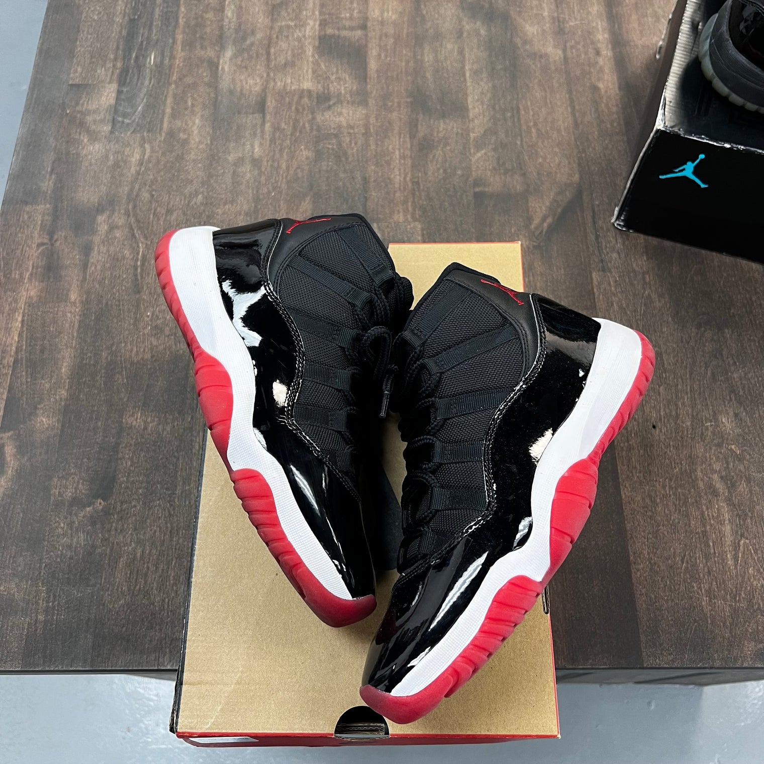 Bred Jordan 11 2019 (USED)