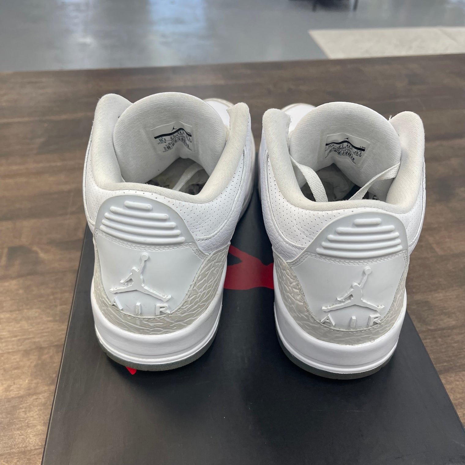 Pure Money Jordan 3 Retro (2018) (USED)