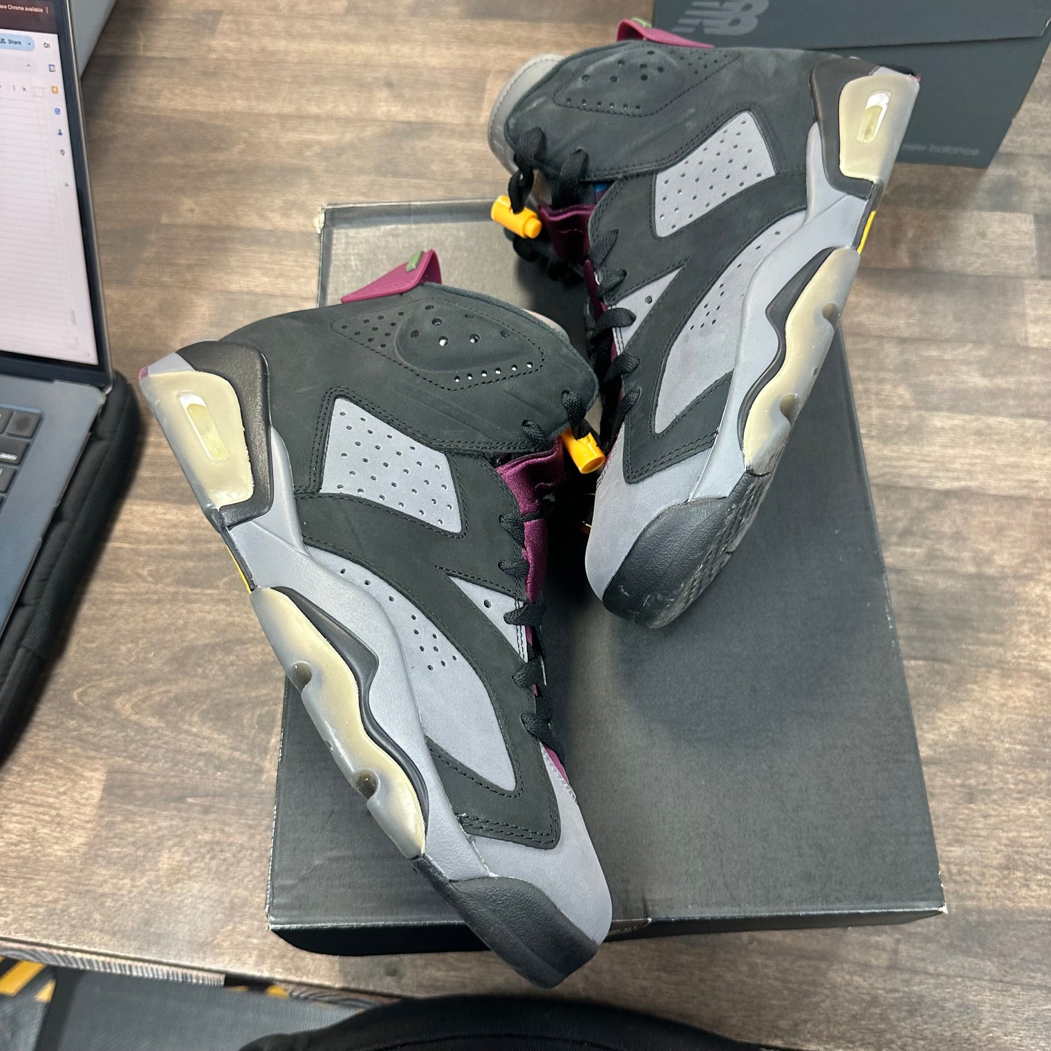 Bordeaux Jordan 6 (USED, No Box)