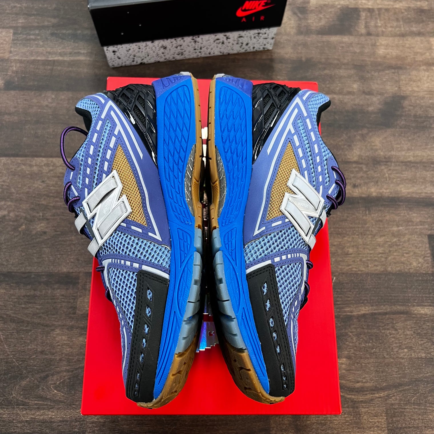Baklava New Balance Azul 1906 (USED)