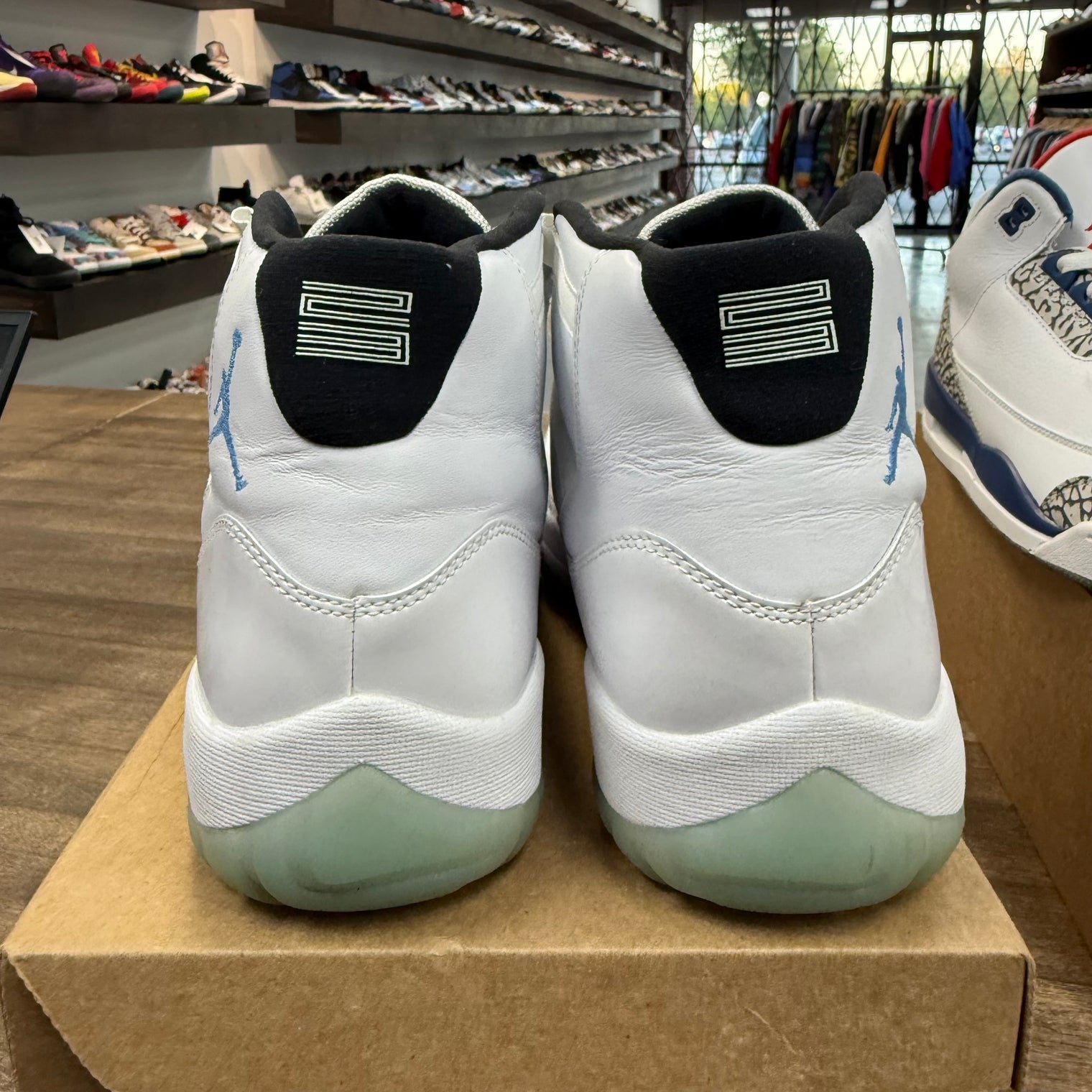 Legend Blue Jordan 11 Retro (2014) (USED, No Box)