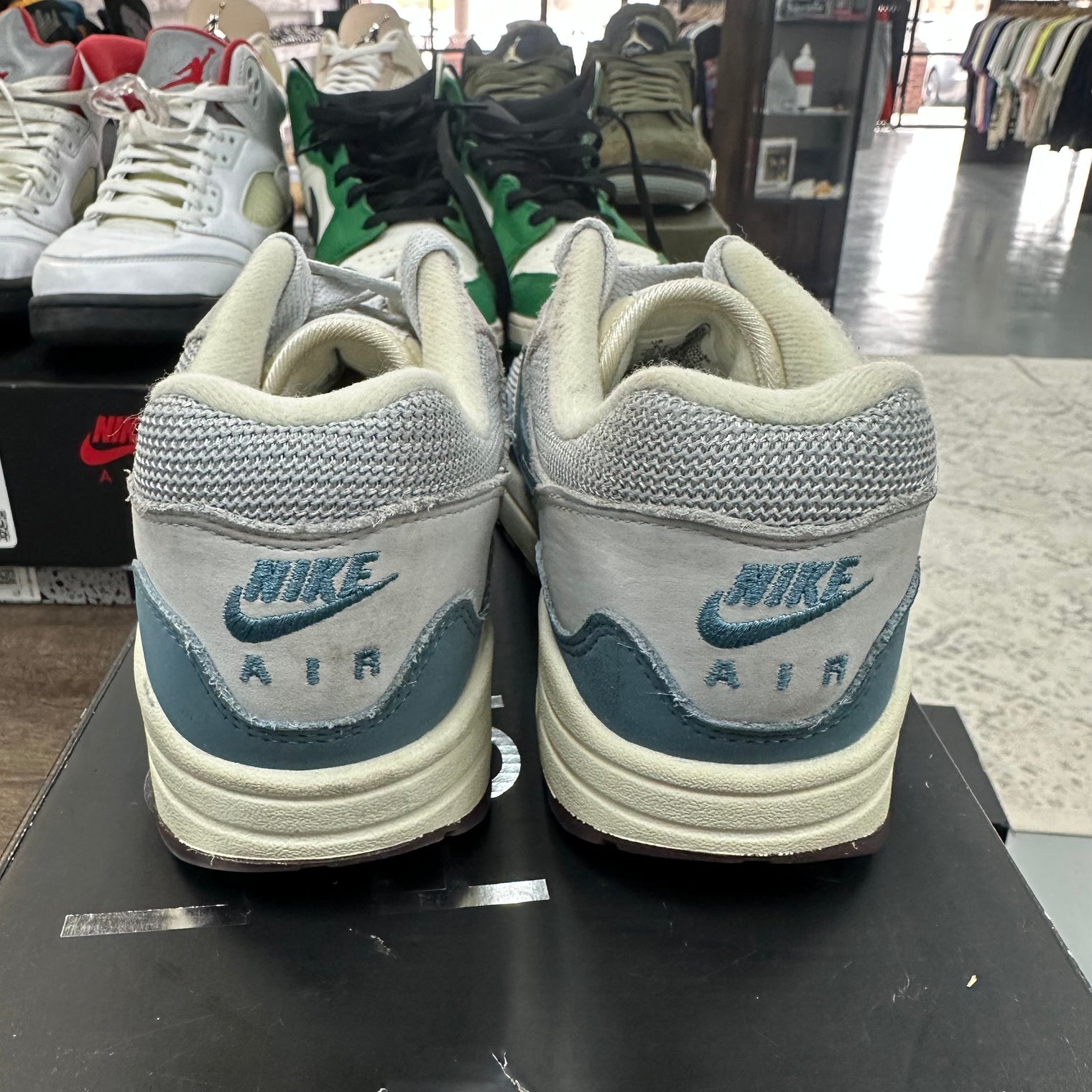Patta Aqua Air Max 1 (USED)