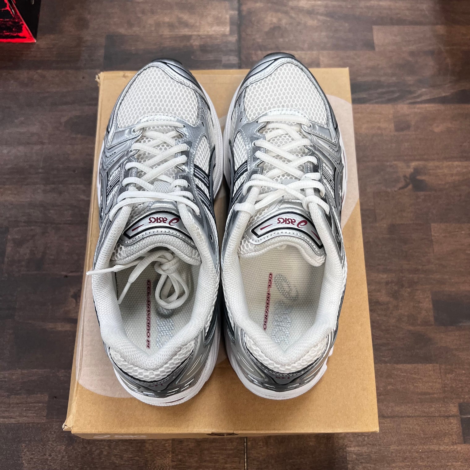 White Pure Silver Asics Gel Kayano 14 (USED)