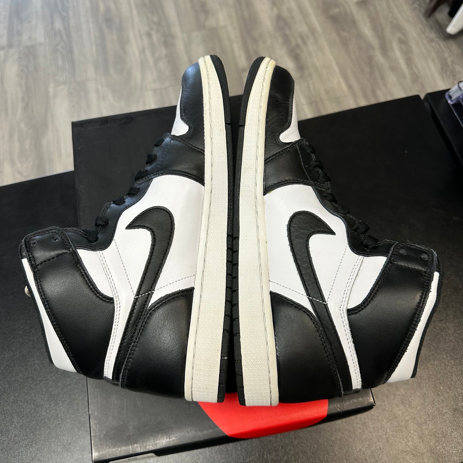 Black White Jordan 1 High Retro (2014) (USED)