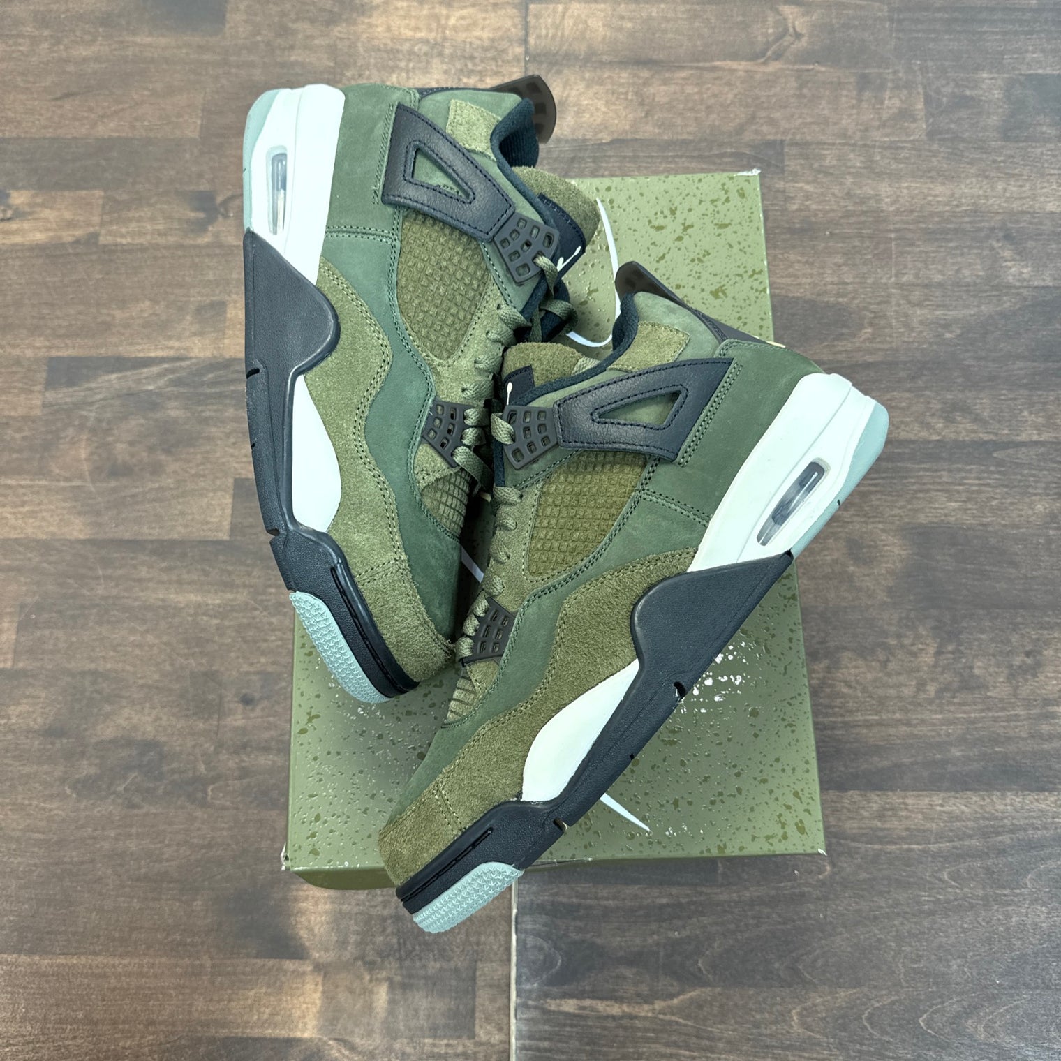 Craft Olive Jordan 4 (USED)