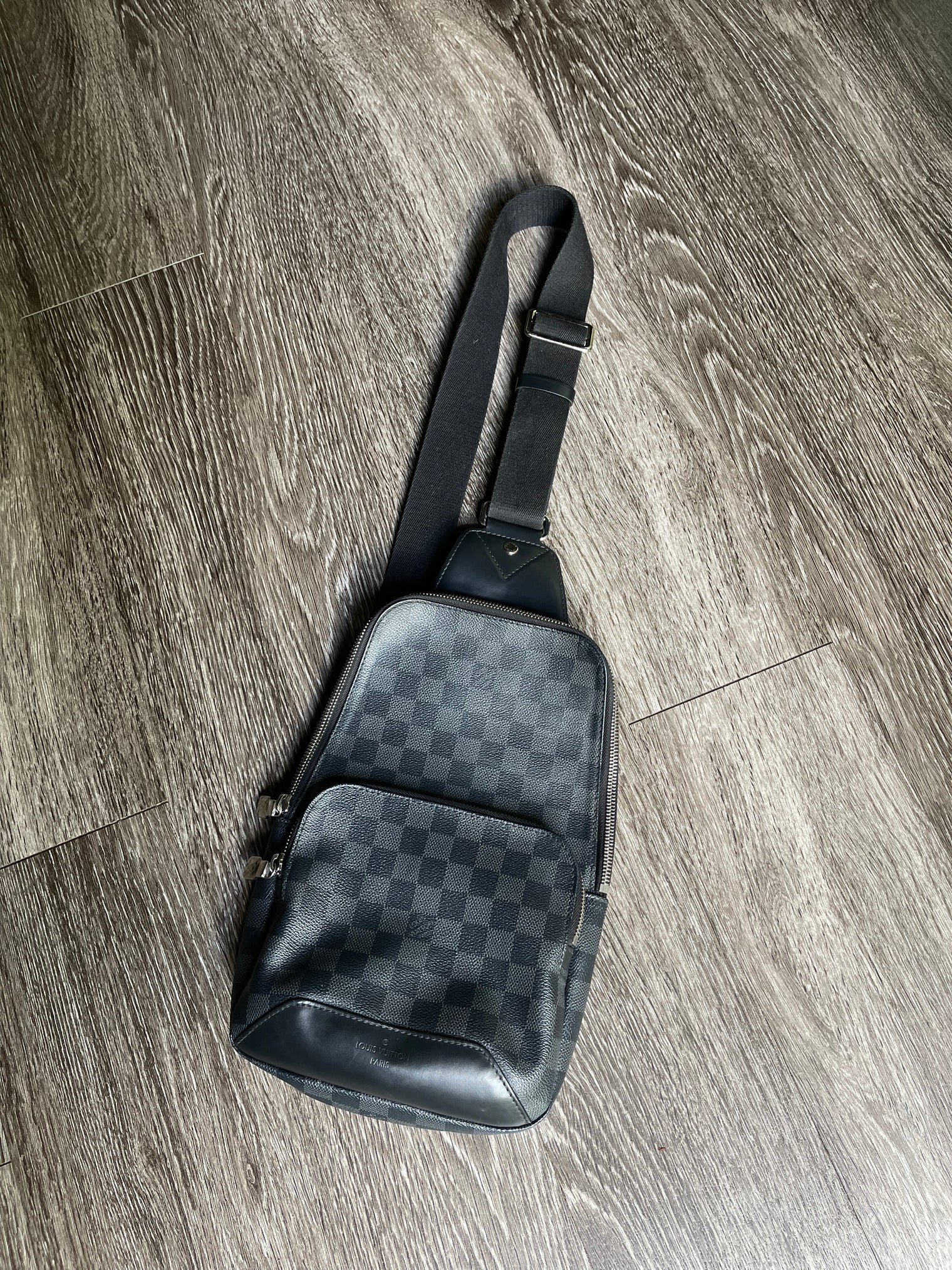 Louis Vuitton Black Avenue Damier Sling Bag (USED)