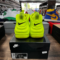 Volt Foamposite One (USED)