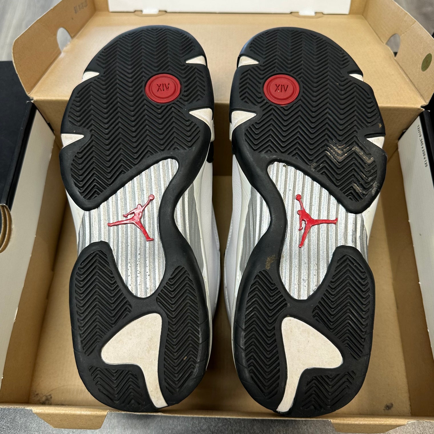 Black Toe Jordan 14 Retro (USED)