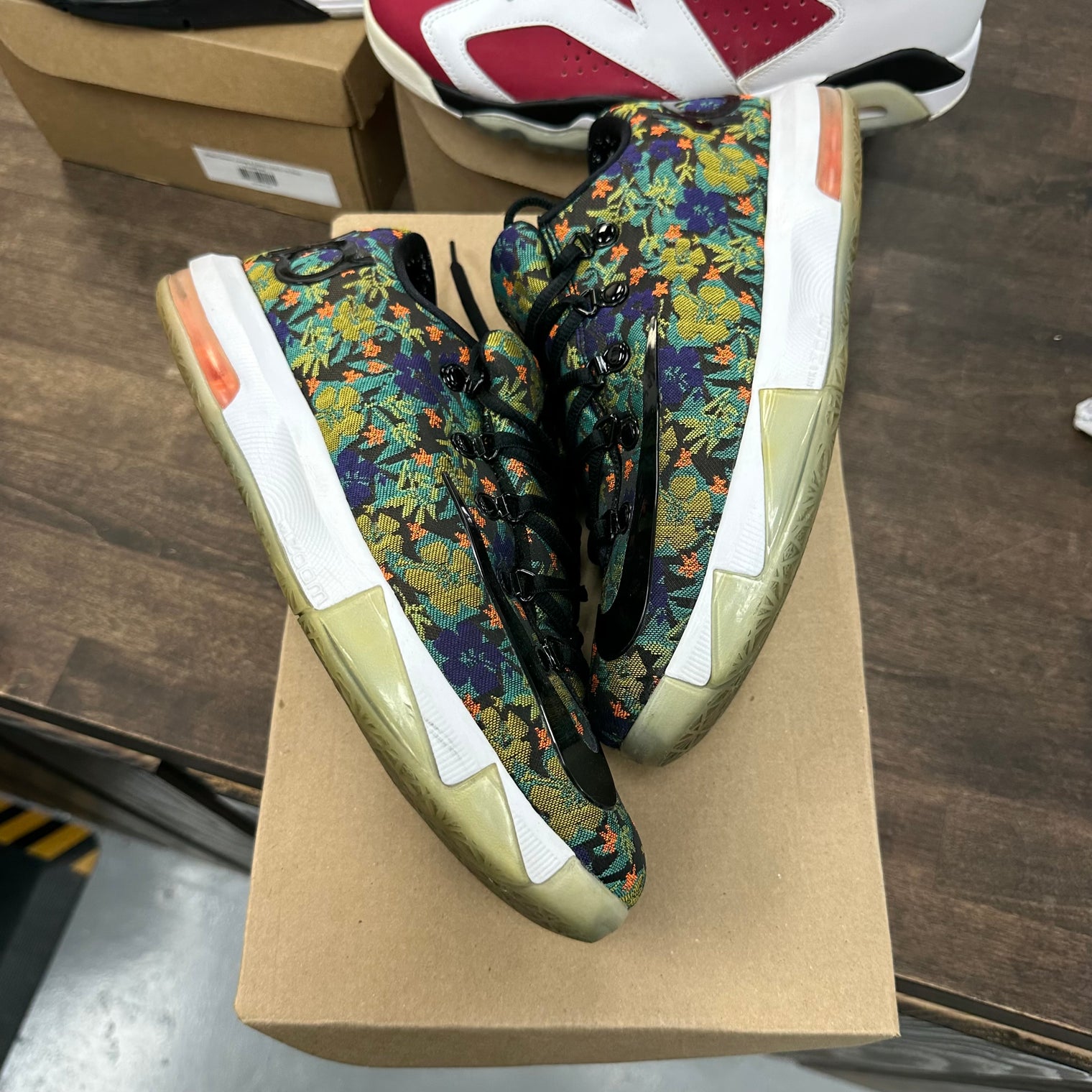 KD 6 Floral (USED, No Box)