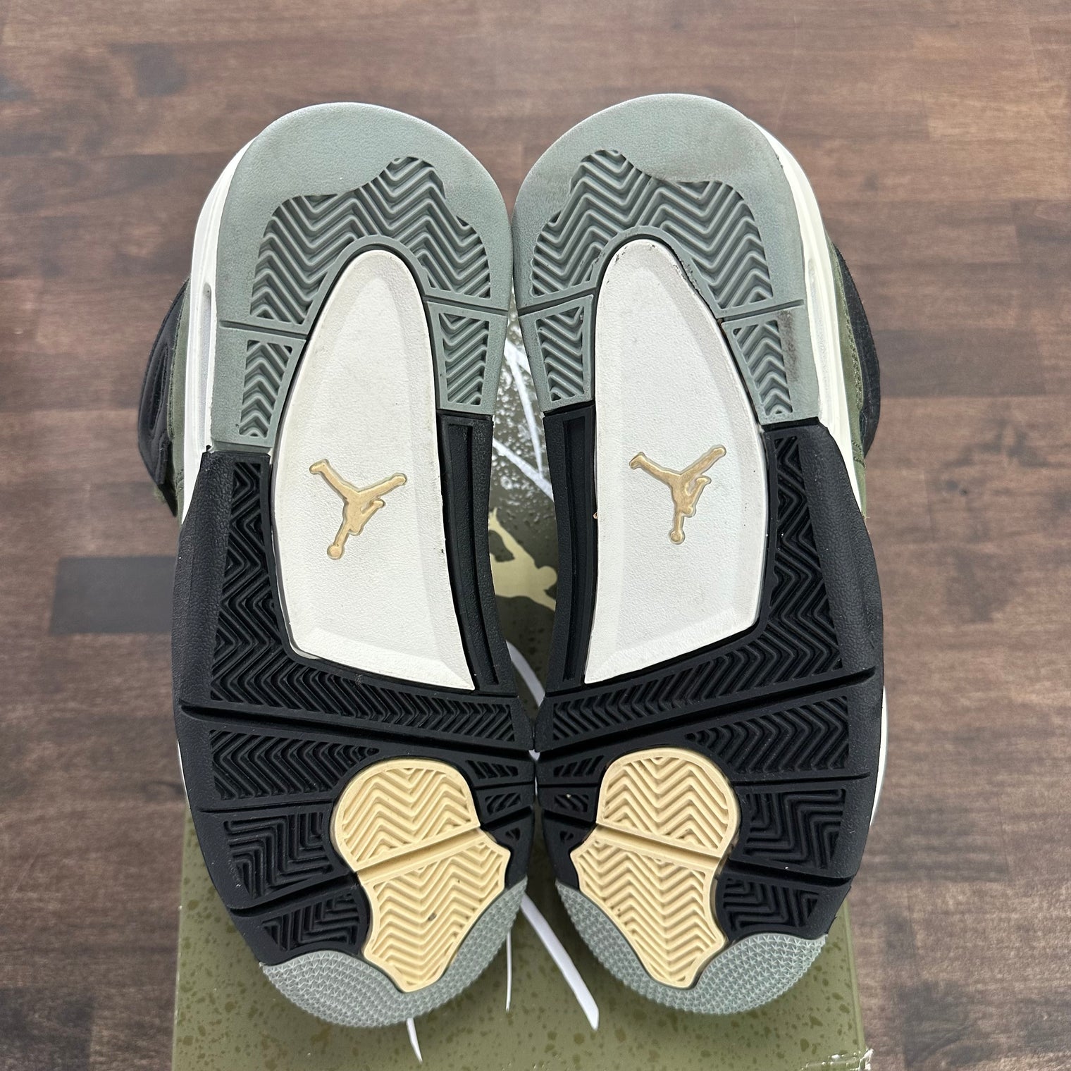 Craft Olive Jordan 4 Retro (GS) (USED)